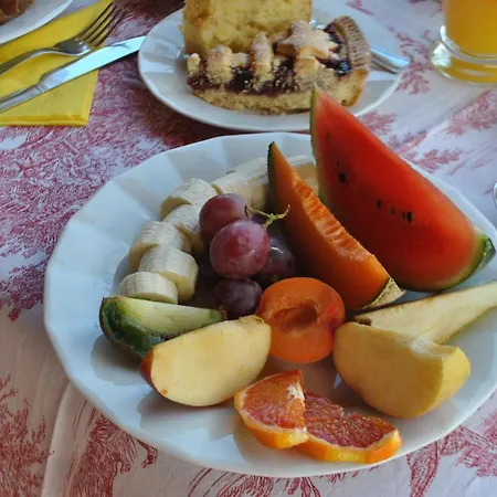 Rafael Bed & Breakfast